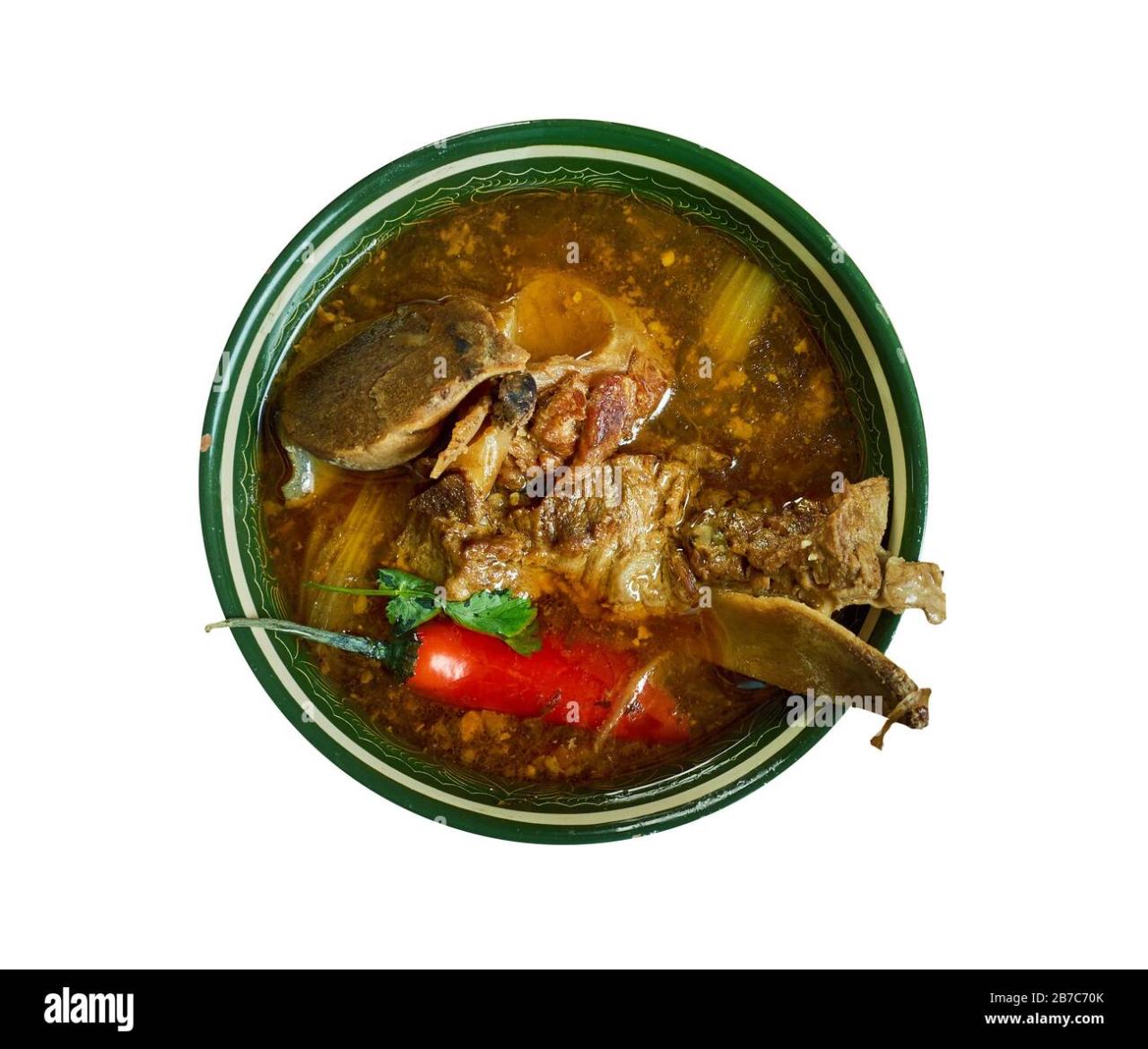 What are the top-rated hotels suitable for business travelers